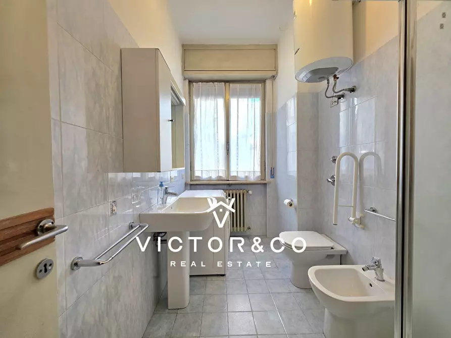 Immagine 16 di Bilocale in vendita  in Via Giovanni Gnifetti 14 a Novara