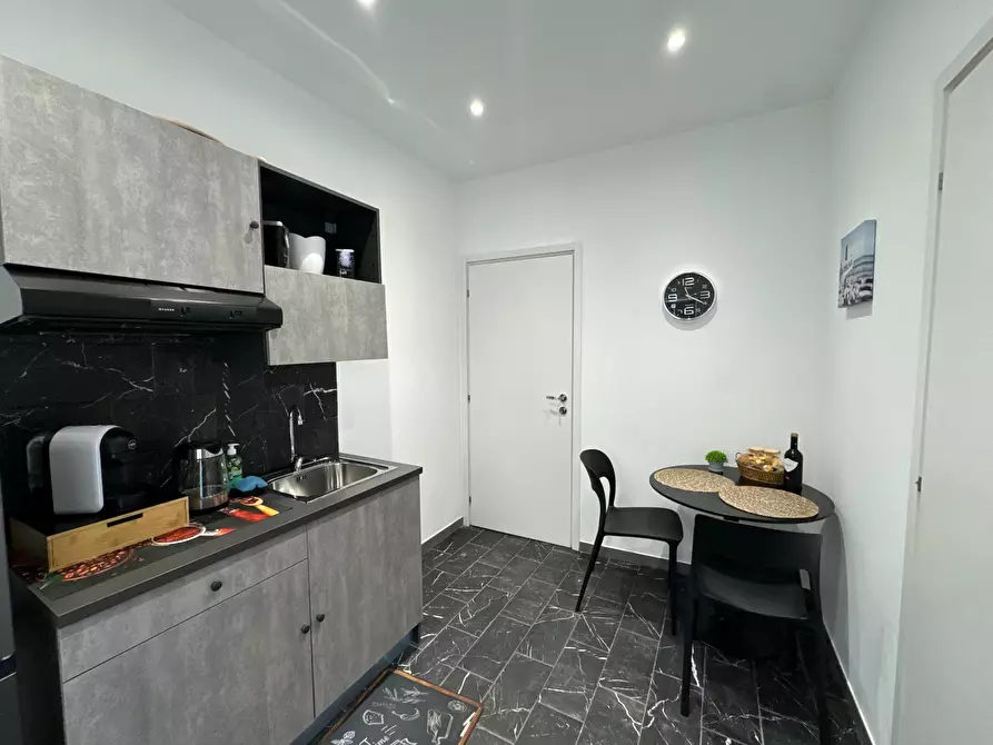 Immagine 4 di Bilocale in affitto  in Via Colonna Rotta a Palermo