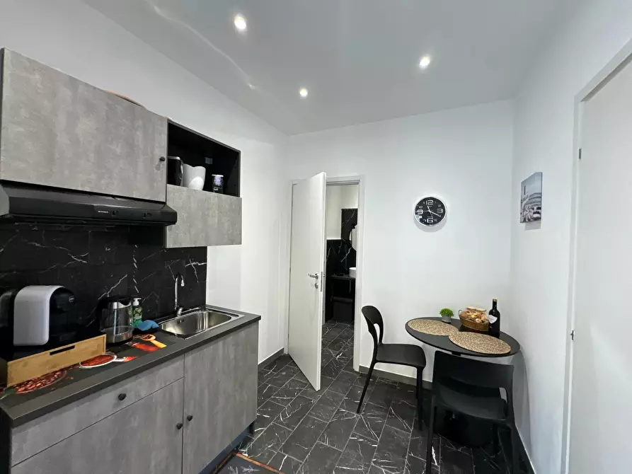 Immagine 11 di Bilocale in affitto  in Via Colonna Rotta a Palermo