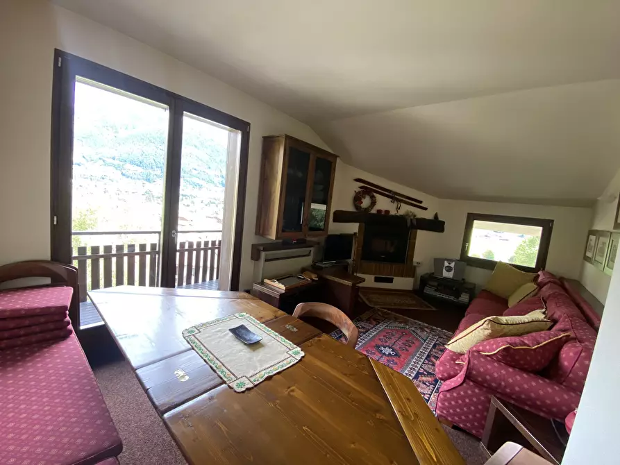 Immagine 17 di Quadrilocale in vendita  in Via al Forte 9 a Valdisotto