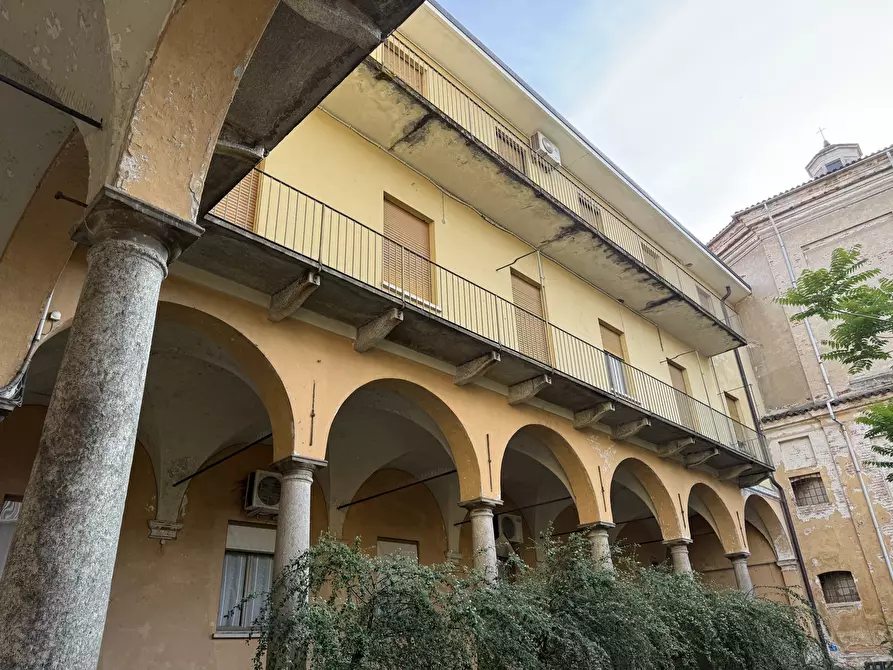 Immagine 19 di Palazzo in vendita  in Via San Gaudenzio 11 a Novara