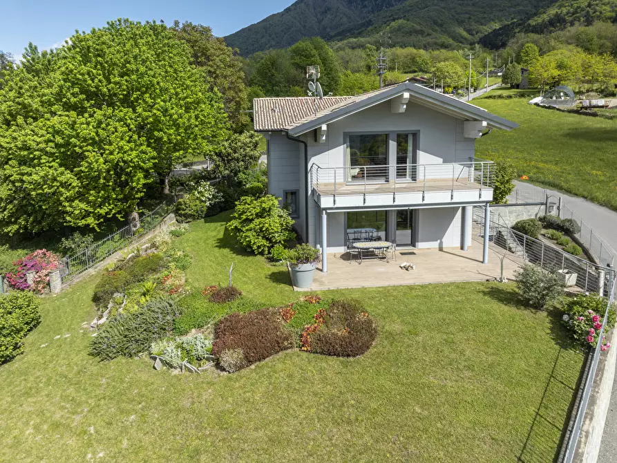 Immagine 65 di Villa in vendita  in Via Colombèe 11 a Colico