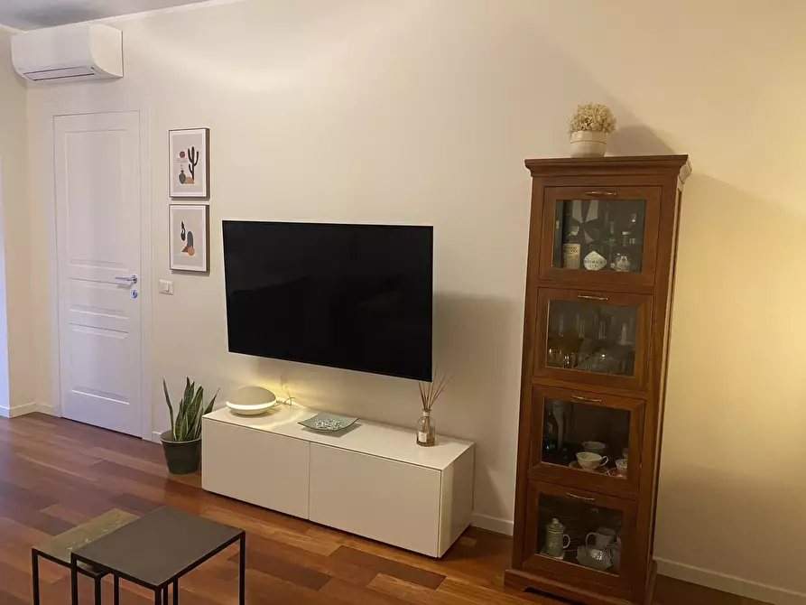 Immagine 10 di Bilocale in vendita  in Via Terracina 1 a Milano