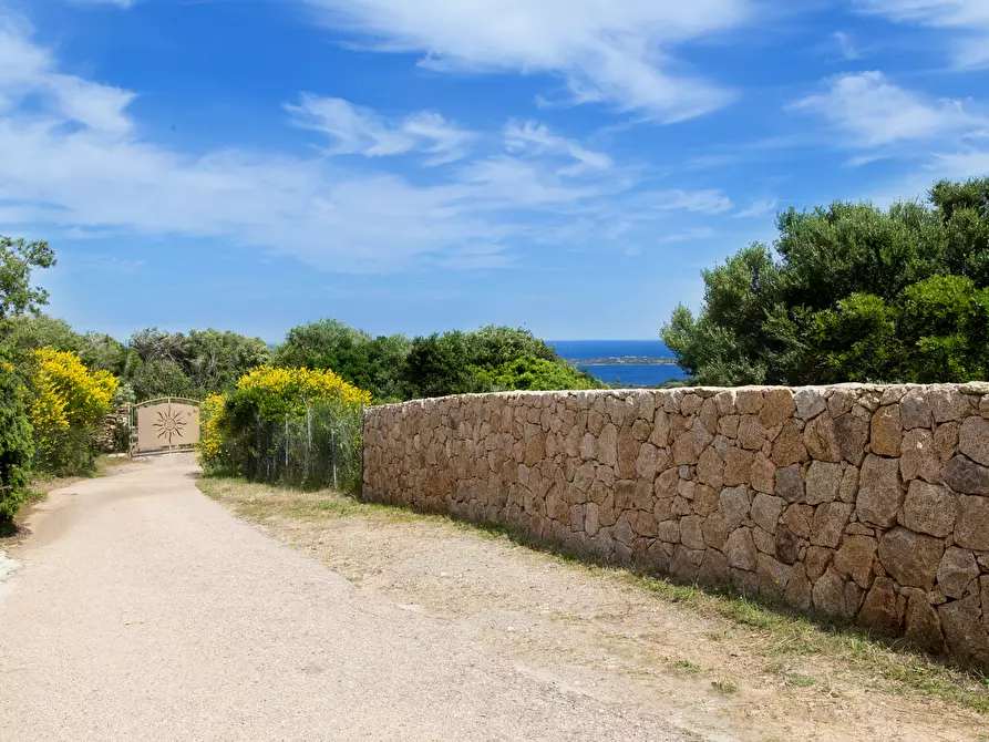 Immagine 24 di Villa in vendita  in Località Milmegghio a Olbia