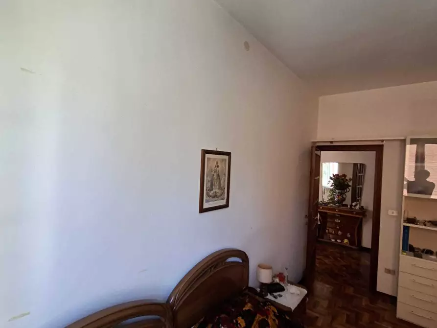 Immagine 46 di Trilocale in vendita  a Medesano