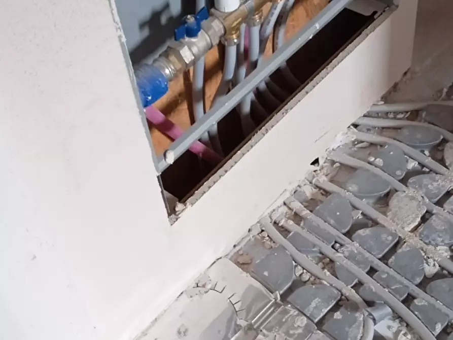 Immagine 10 di Terratetto in vendita  in Strada Per Piazza-Sivizzano a Fornovo Di Taro