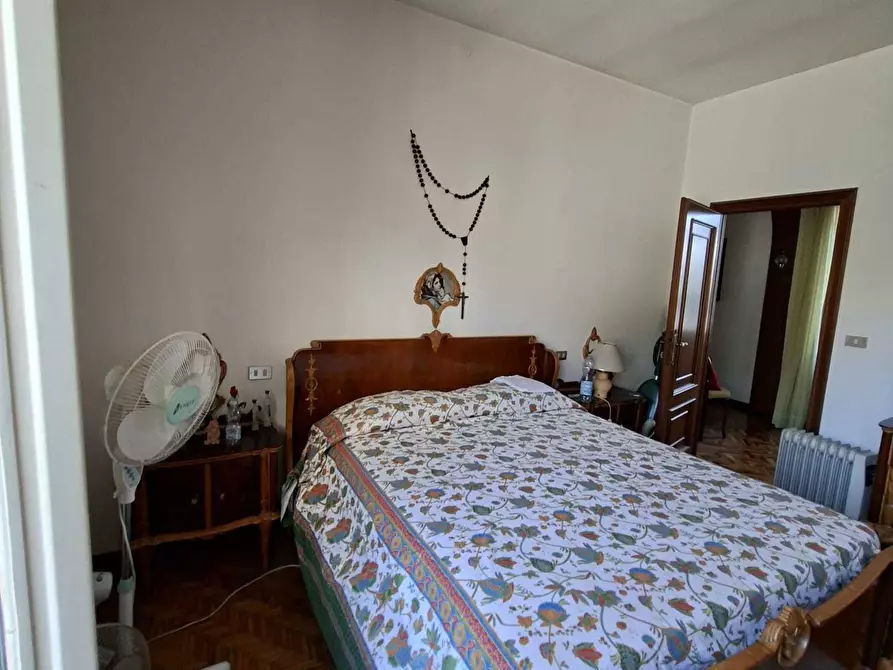 Immagine 40 di Trilocale in vendita  a Medesano