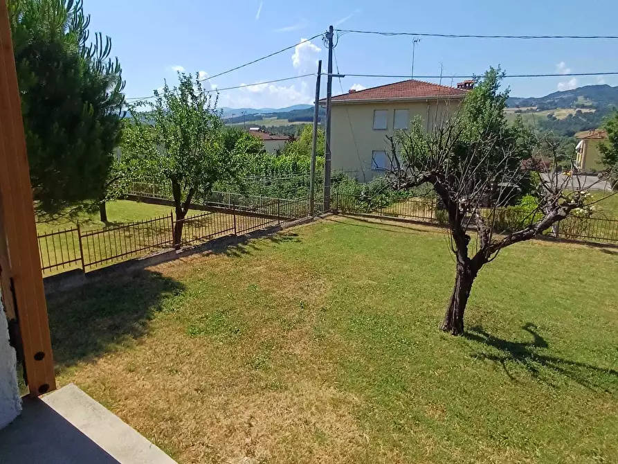 Immagine 80 di Casa bifamiliare in vendita  a Varano De' Melegari