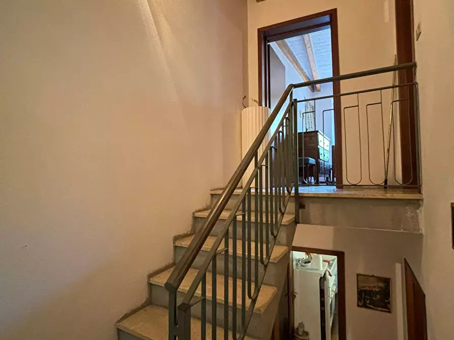 Immagine 17 di Porzione di casa in vendita  a Terenzo