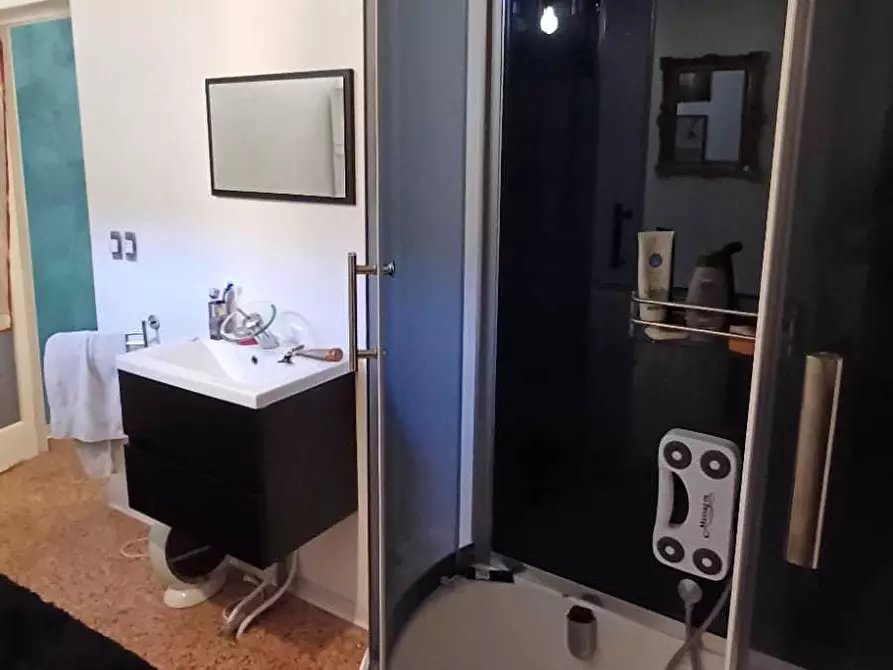 Immagine 36 di Trilocale in vendita  a Fornovo Di Taro