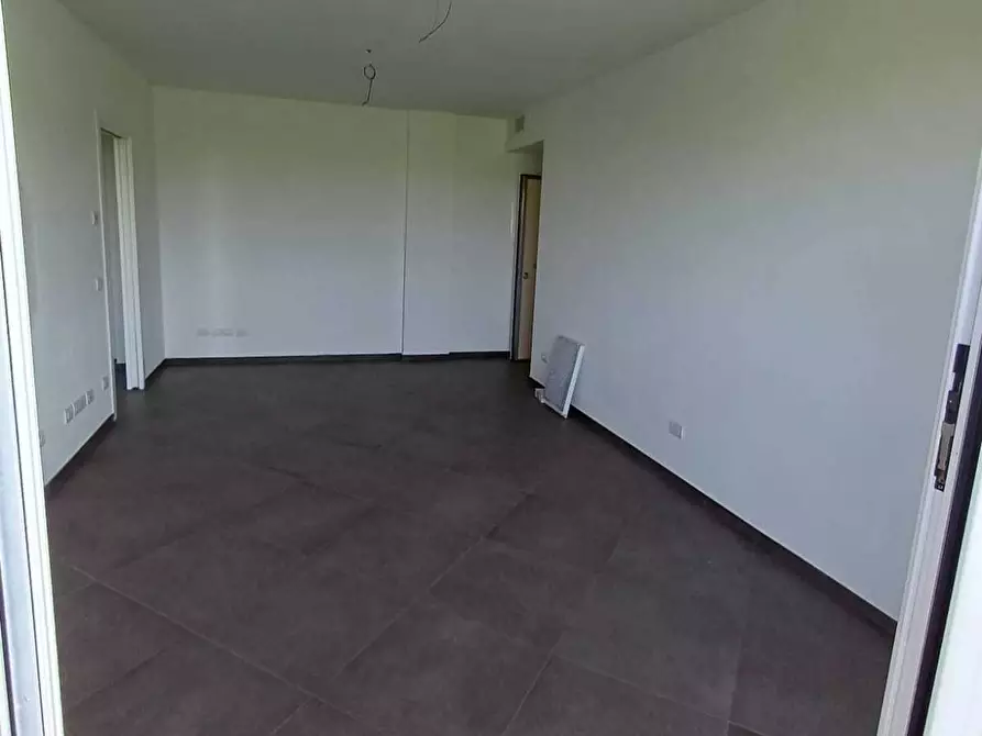 Immagine 43 di Bilocale in vendita  a Montechiarugolo