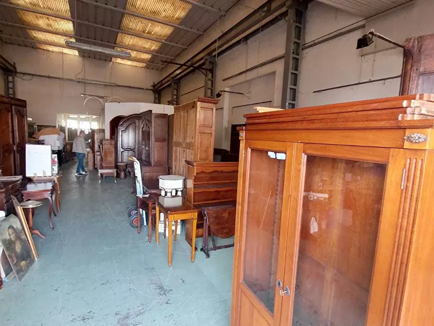 Immagine 5 di Attività artigianale in vendita  a Parma