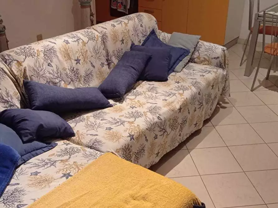 Immagine 5 di Trilocale in affitto  a Massa