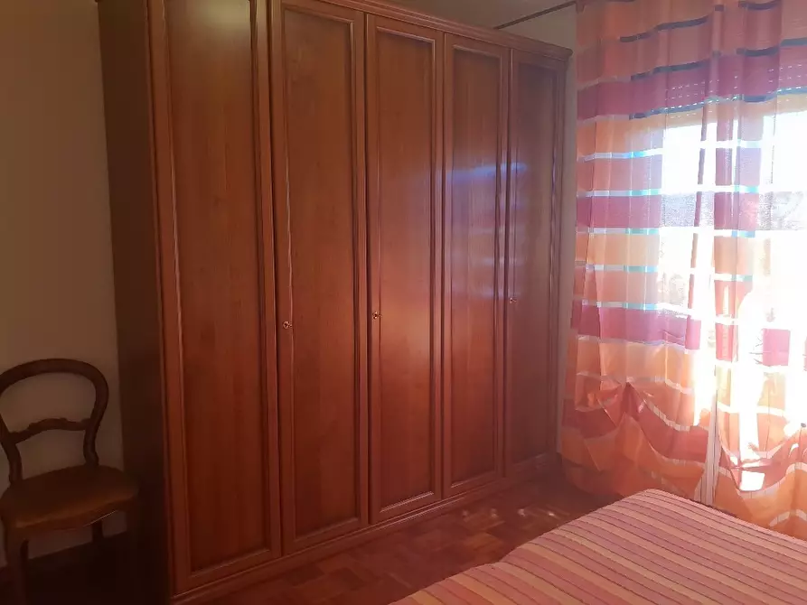 Immagine 13 di Quadrilocale in affitto  a Varano De' Melegari