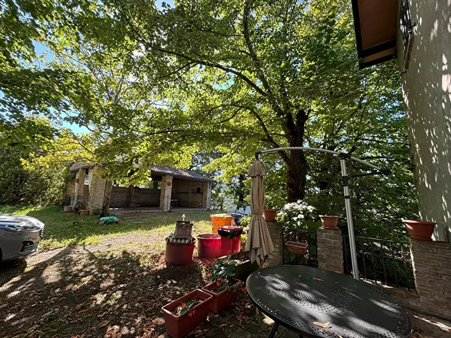 Immagine 39 di Porzione di casa in vendita  a Varano De' Melegari