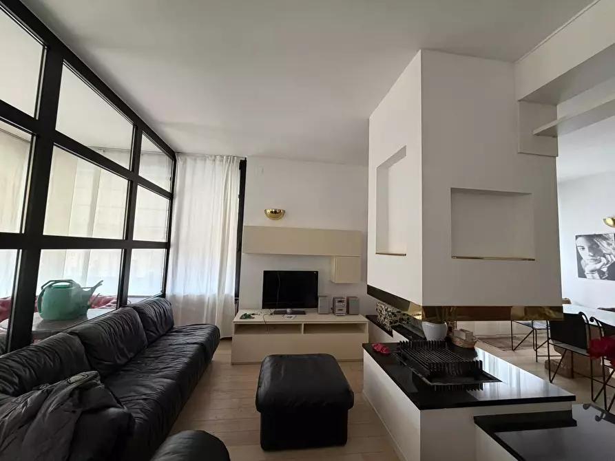 Immagine 3 di Trilocale in affitto  a Medesano