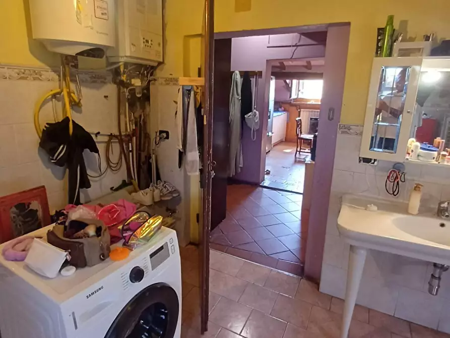 Immagine 22 di Trilocale in vendita  a Fornovo Di Taro