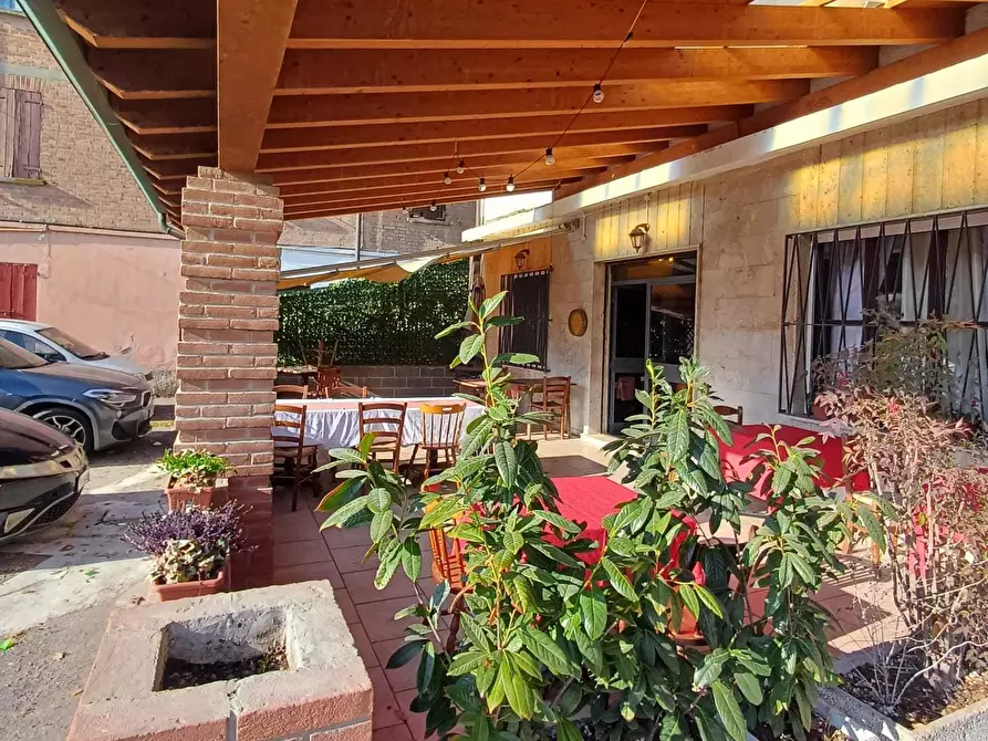 Immagine 4 di Bar / Ristorante in affitto  a Fornovo Di Taro