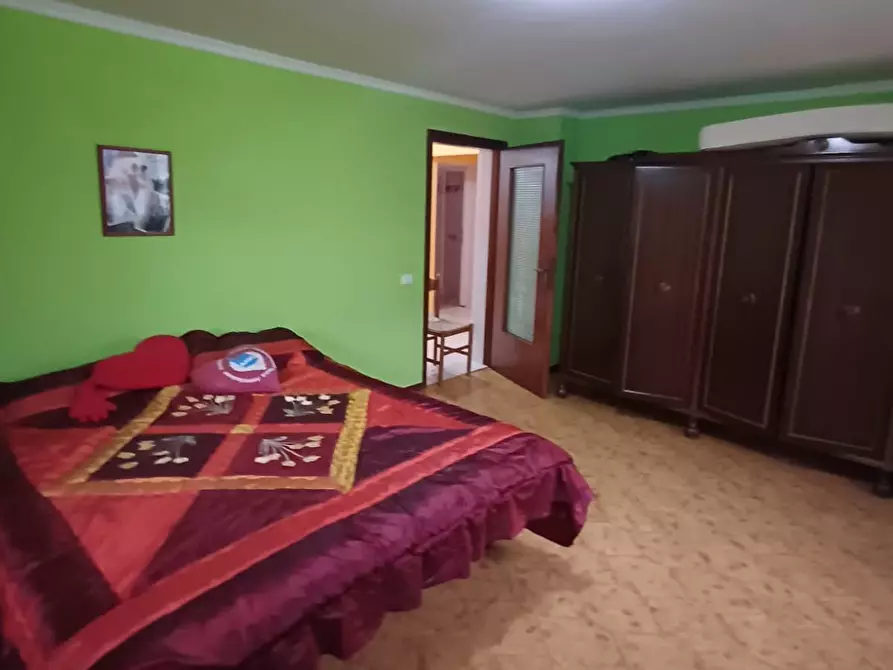 Immagine 11 di Bilocale in vendita  a Medesano