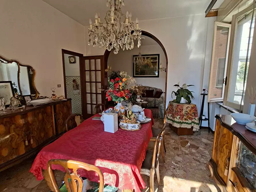 Immagine 10 di Trilocale in vendita  a Medesano