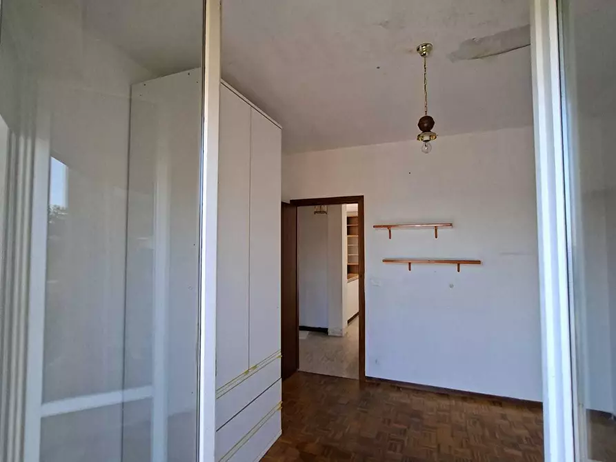 Immagine 49 di Trilocale in vendita  a Medesano