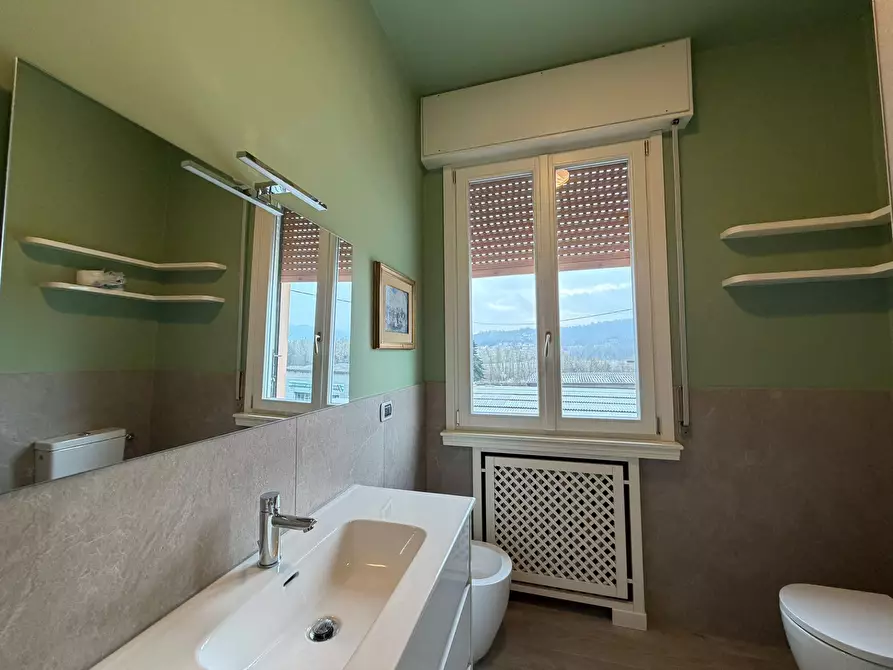 Immagine 24 di Trilocale in affitto  a Medesano