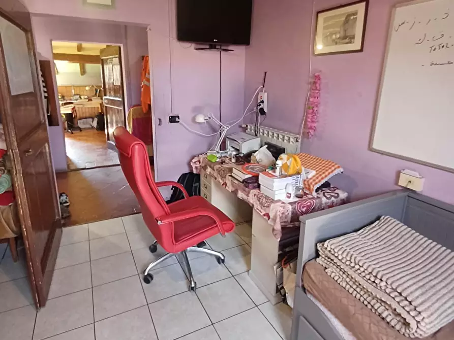 Immagine 10 di Trilocale in vendita  a Fornovo Di Taro