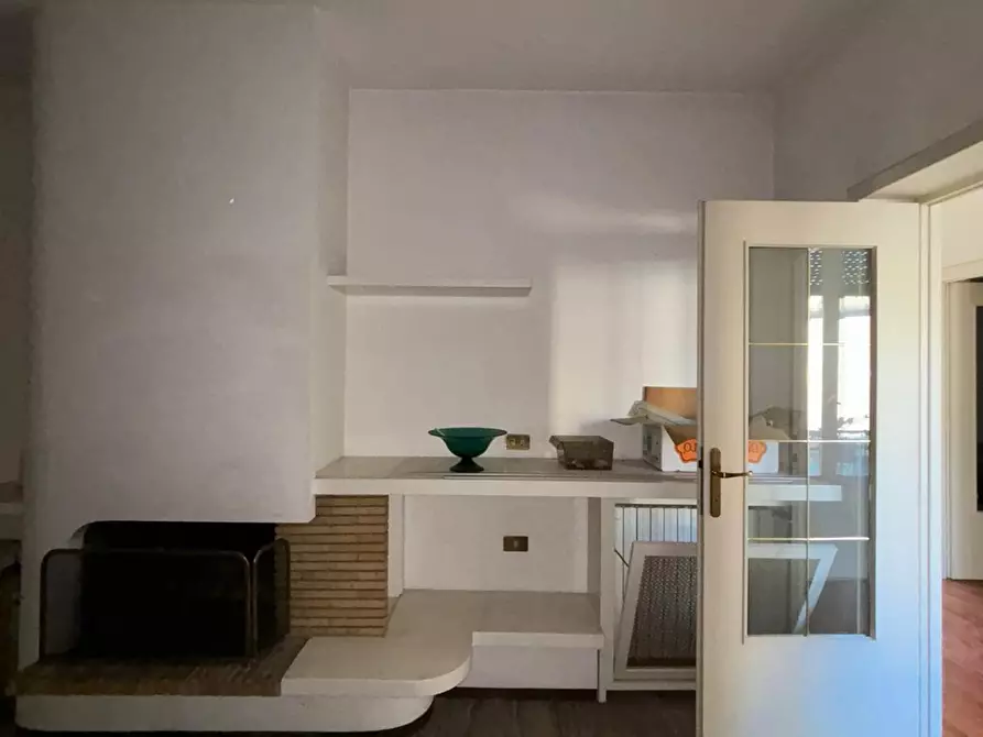 Immagine 46 di Casa trifamiliare in vendita  a Varano De' Melegari