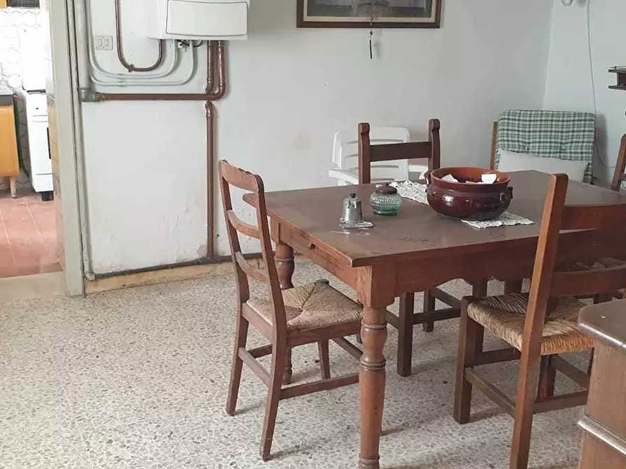 Immagine 4 di Porzione di casa in vendita  a Varsi
