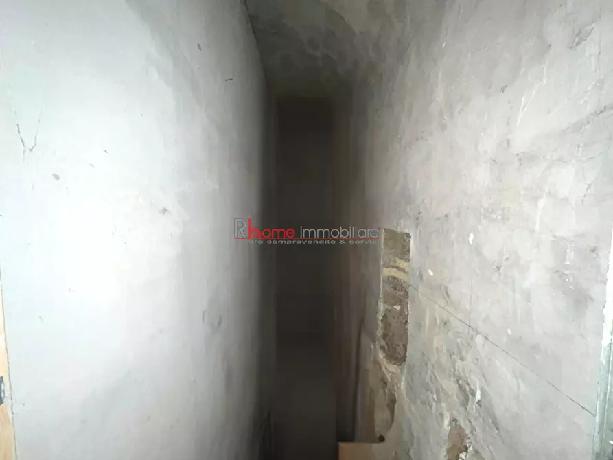 Immagine 12 di Bilocale in vendita  a Roma