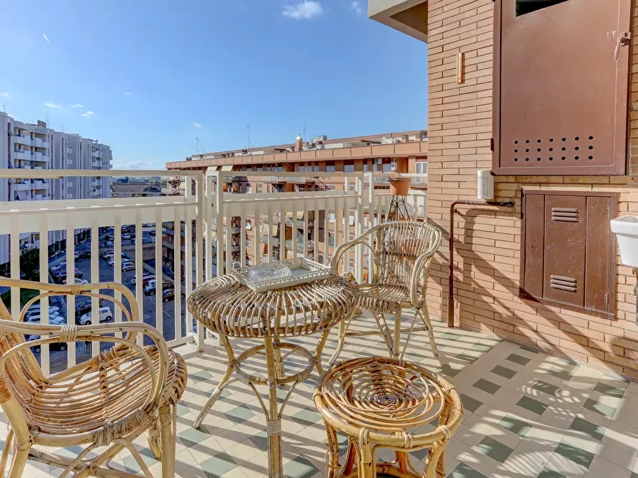 Immagine 6 di Attico in vendita  in Via Davide Campari 18 a Roma