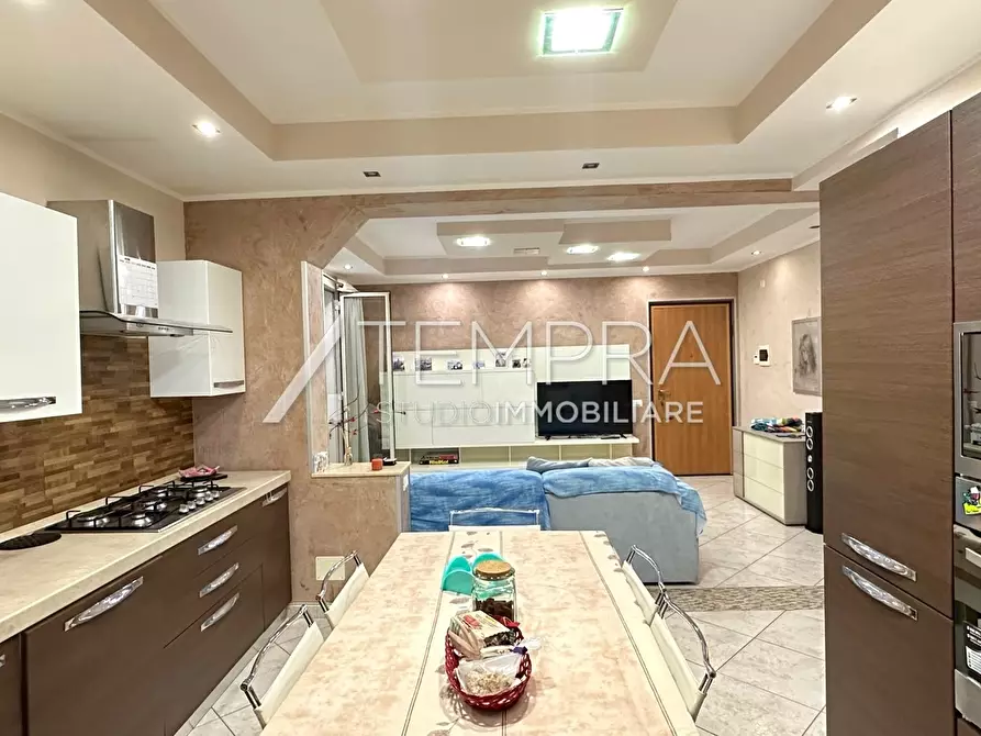 Immagine 8 di Appartamento in vendita  a Aci Castello