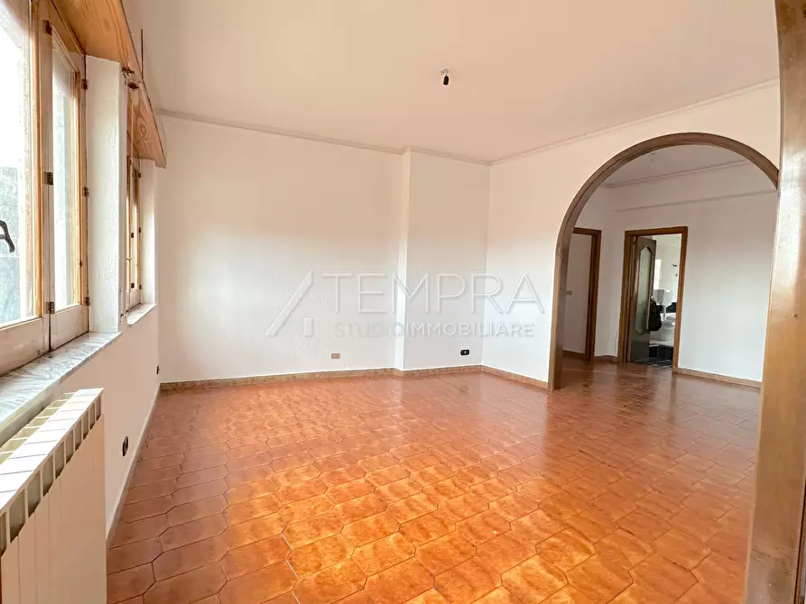 Immagine 5 di Appartamento in vendita  in Via Gaezza 3 a Adrano