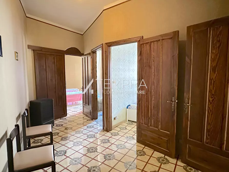 Immagine 14 di Appartamento in vendita  in via archeologica 12 a Adrano