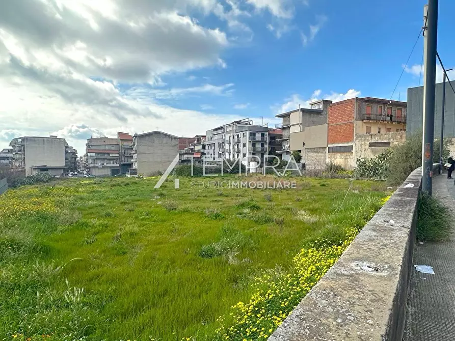 Immagine 18 di Terreno industriale in vendita  a Adrano