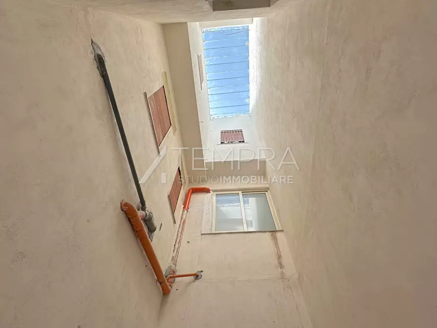 Immagine 22 di Appartamento in vendita  in VIA DELL'AMICIZIA a Adrano