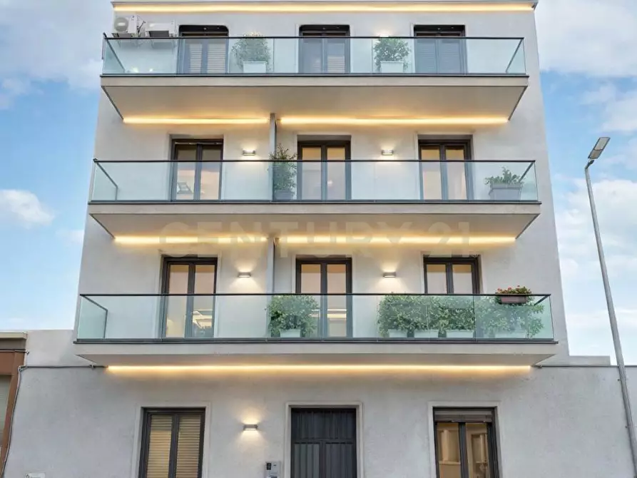 Immagine 9 di Bilocale in vendita  in Via Wrzì 128 a Catania