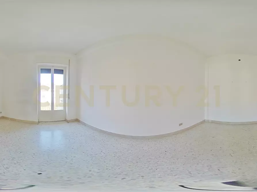 Immagine 41 di Pentalocale in vendita  in Via Antonino di Sangiuliano 54 a Catania