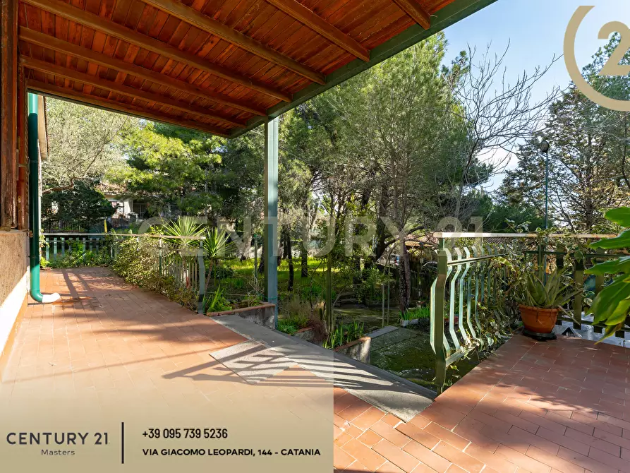 Immagine 33 di Villa in vendita  in Via Francesco Durante 11 a Pedara