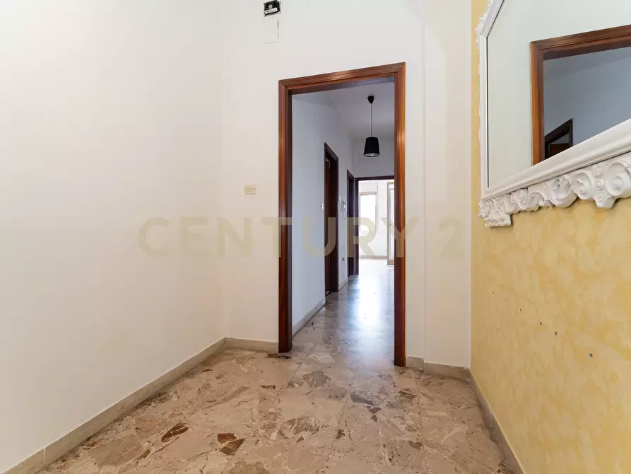 Immagine 22 di Bilocale in affitto  in Via delle Acacie 9 a Catania