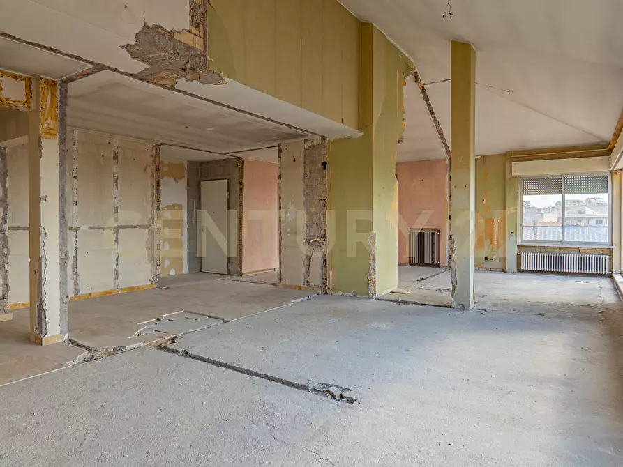 Immagine 19 di Attico in vendita  in Via dell'Olmata 30 a Roma