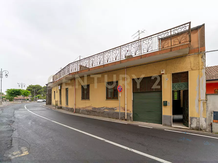 Immagine 28 di Casa indipendente in vendita  in Via Umberto 187 a San Gregorio Di Catania