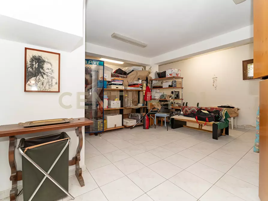 Immagine 75 di Villa in vendita  in Via Alcaloro Petrone 47 a Viagrande