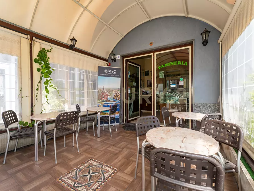Immagine 4 di Bar / Ristorante in vendita  in Via Milo 10 a Catania