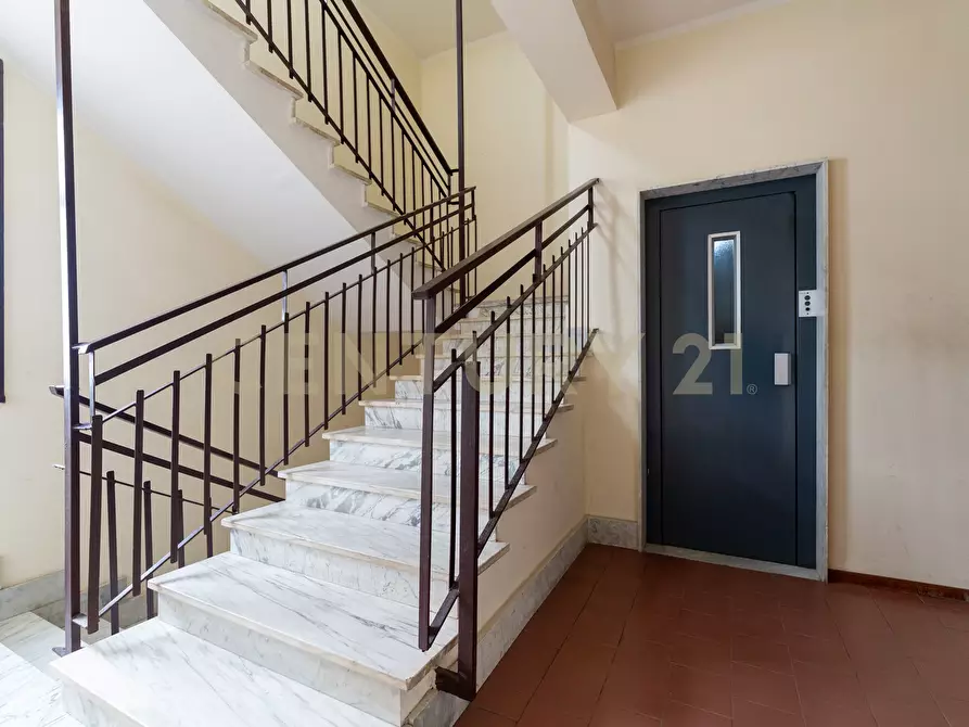 Immagine 20 di Appartamento in vendita  in Via Porticato 2 a Giardini-Naxos