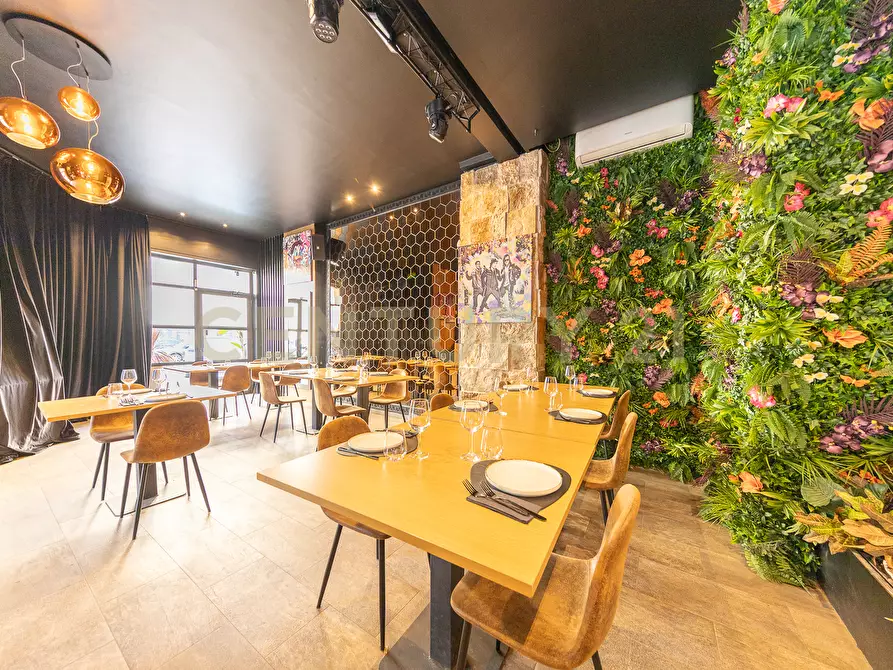 Immagine 29 di Bar / Ristorante in vendita  in Via della Farnesina 155 a Roma