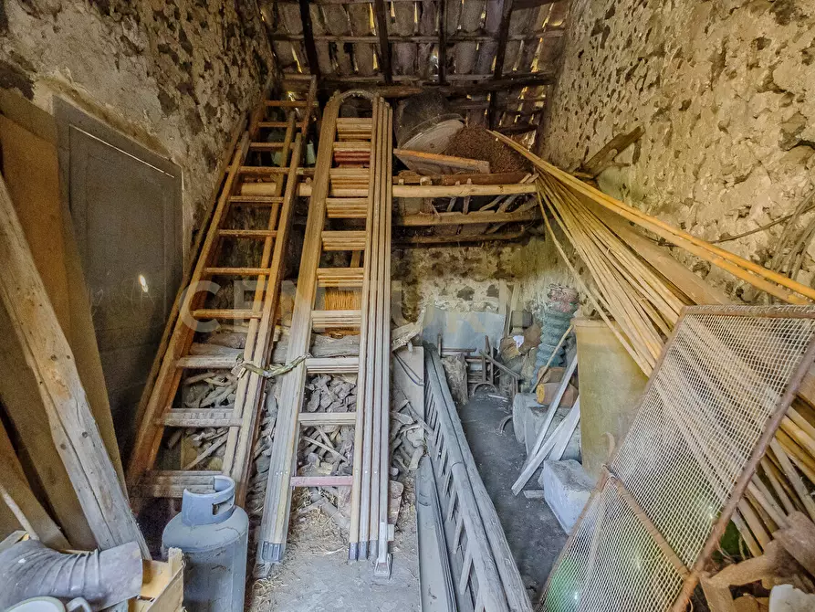 Immagine 9 di Rustico / casale in vendita  in Via Marsala 10 a Belpasso