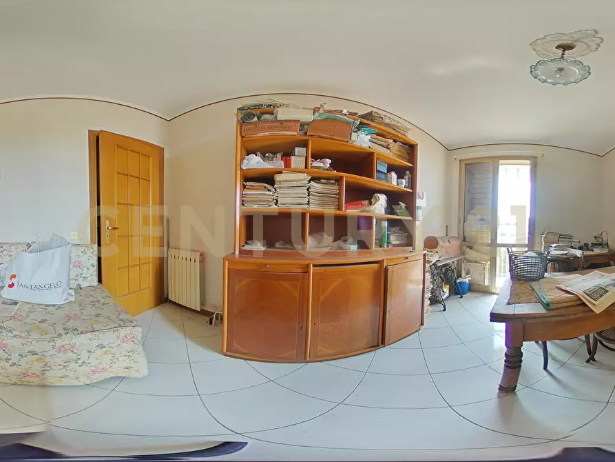 Immagine 55 di Pentalocale in vendita  in Via Vittorio Emanuele 181 a Viagrande