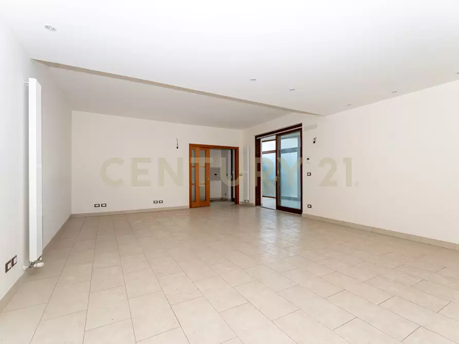 Immagine 14 di Quadrilocale in vendita  in Via Enrico Ferri 15 a Catania