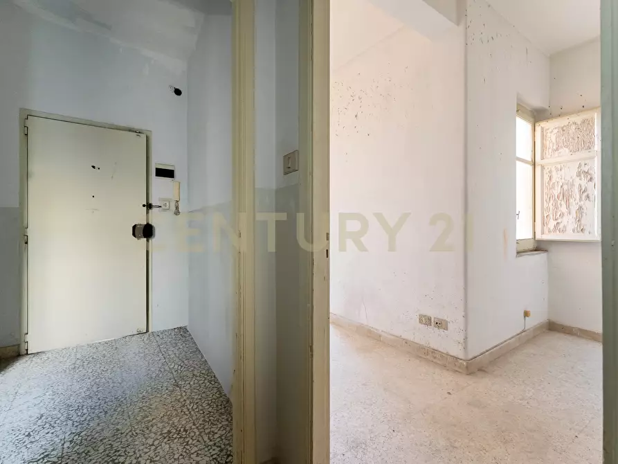 Immagine 13 di Pentalocale in vendita  in Piazza Spedini 8 a Catania